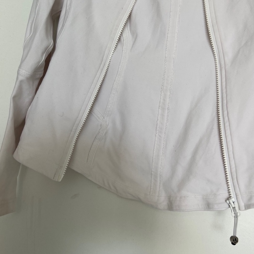 Lululemon Jacket - Picture 3 of 4
